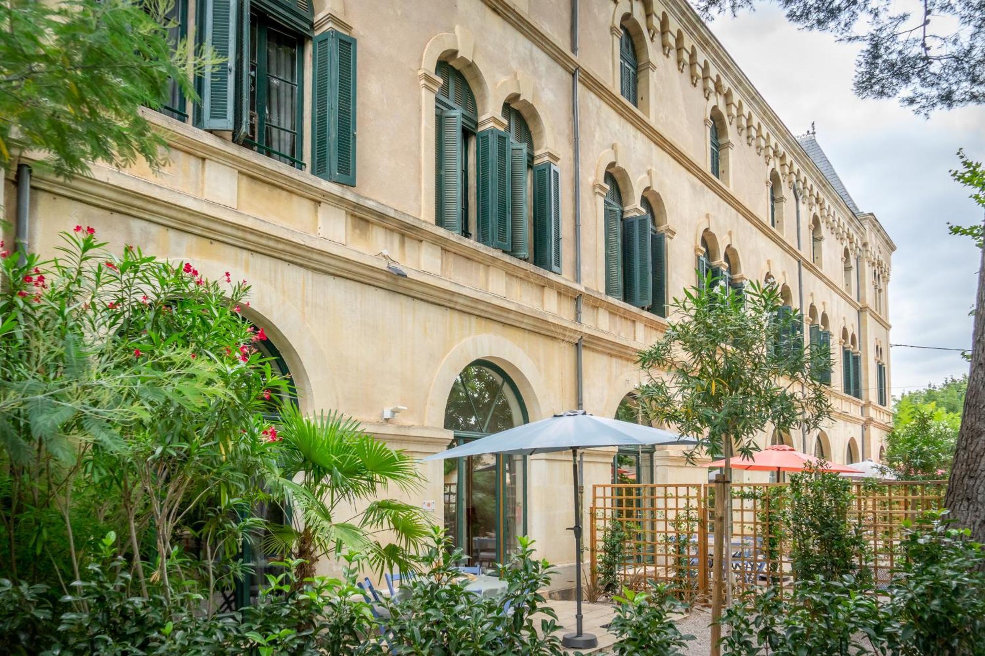Couvent Des Ursulines: Historic Pezenas Retreat for Families and Groups Villa Exterior photo