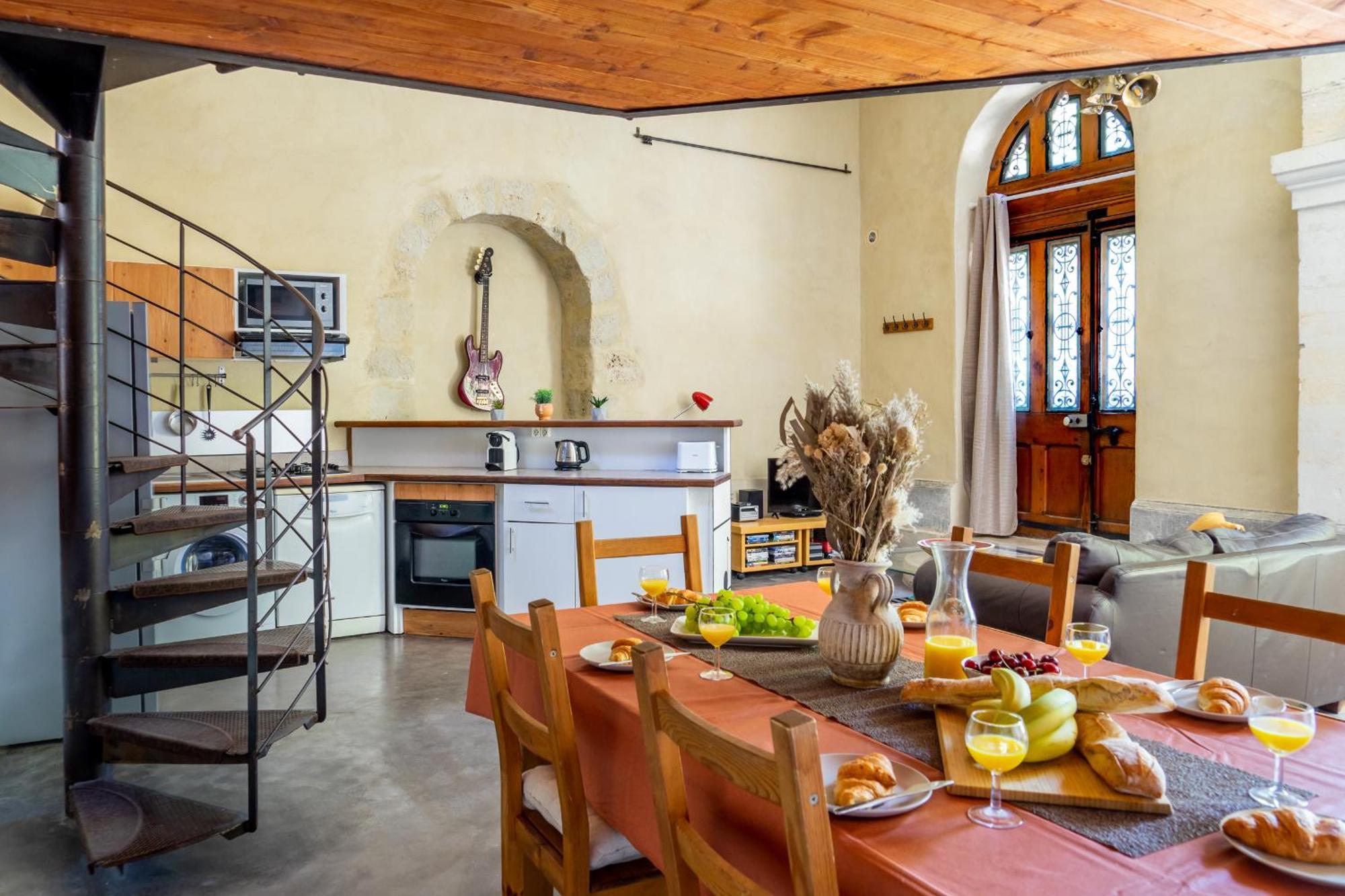 Couvent Des Ursulines: Historic Pezenas Retreat for Families and Groups Villa Exterior photo