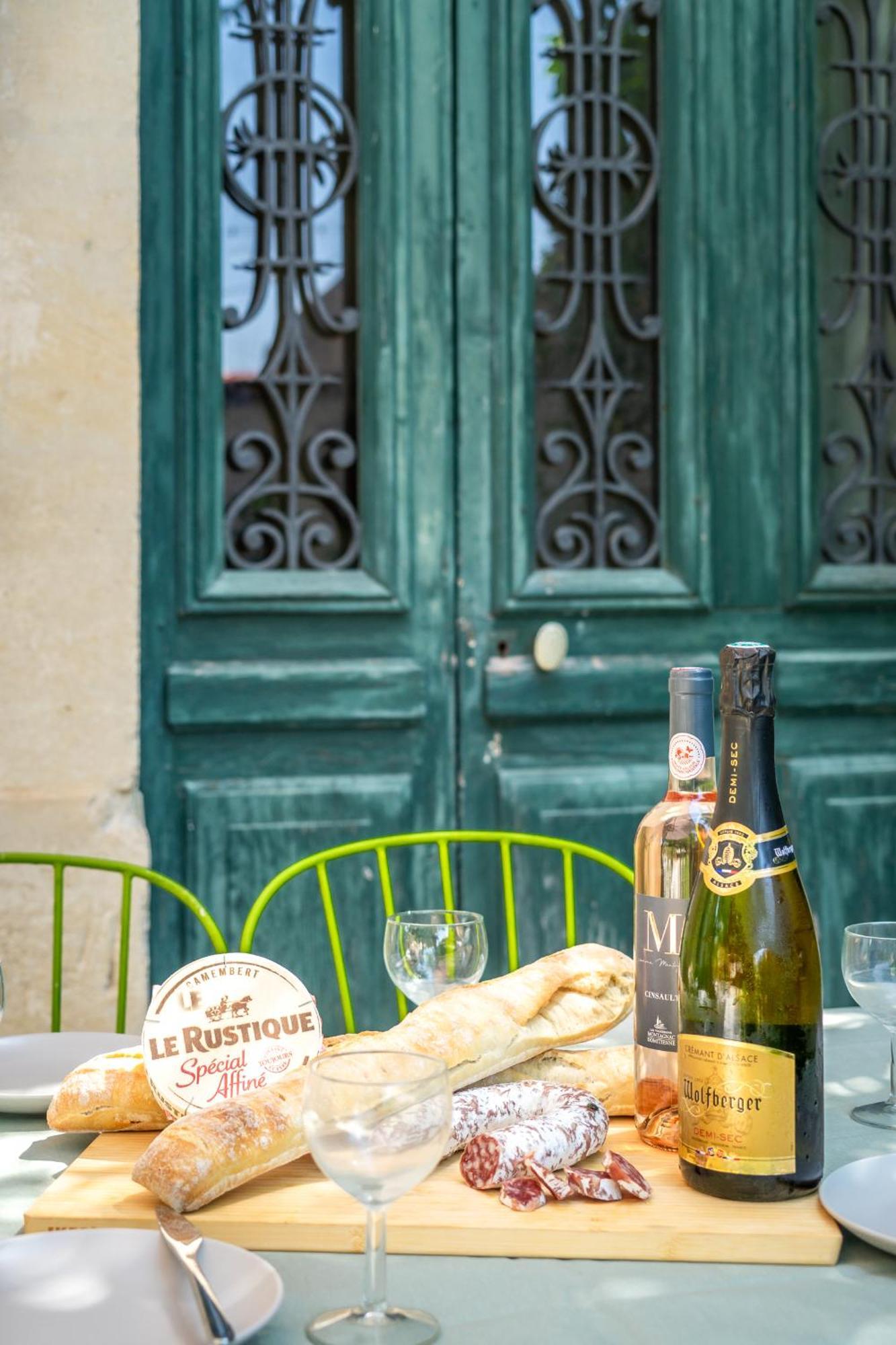 Couvent Des Ursulines: Historic Pezenas Retreat for Families and Groups Villa Room photo